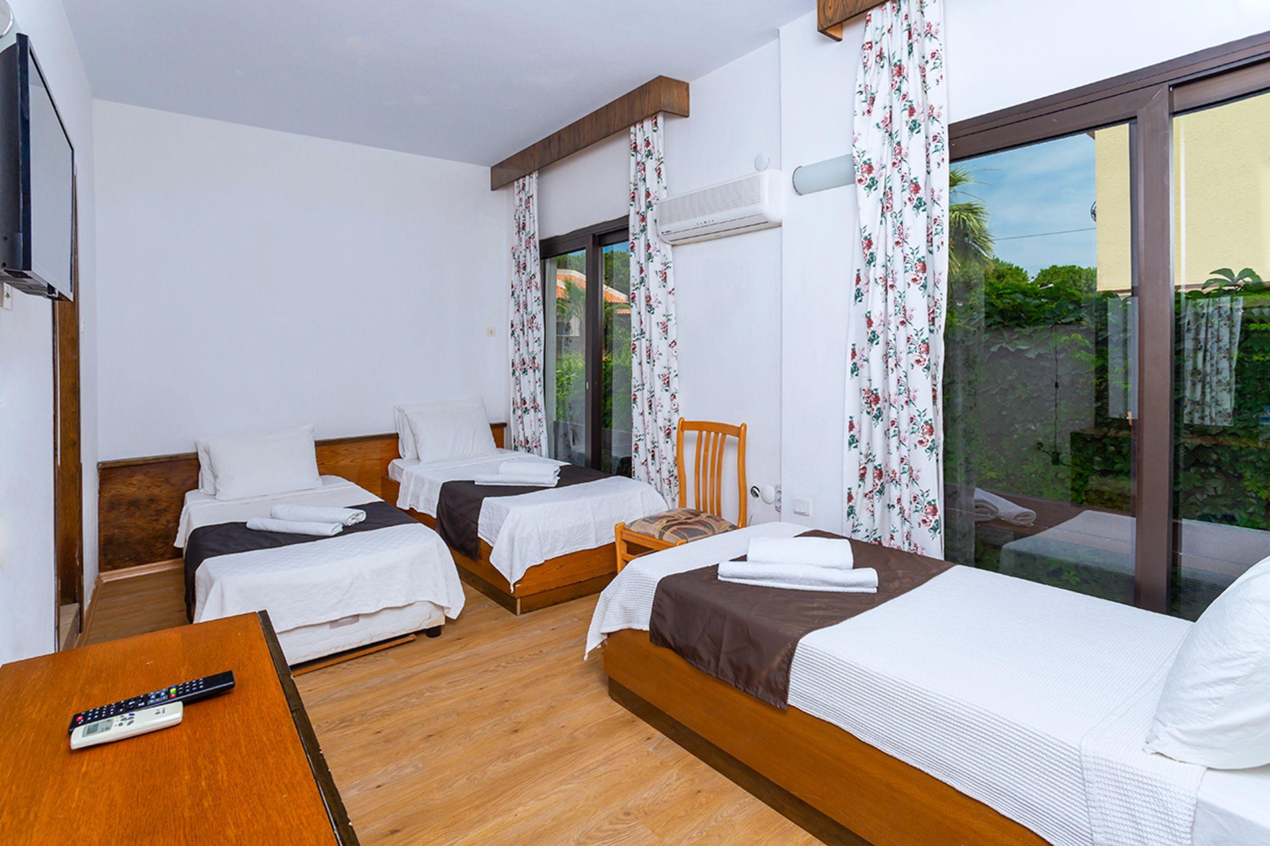 Kabasakal Otel Çeşme Exterior foto
