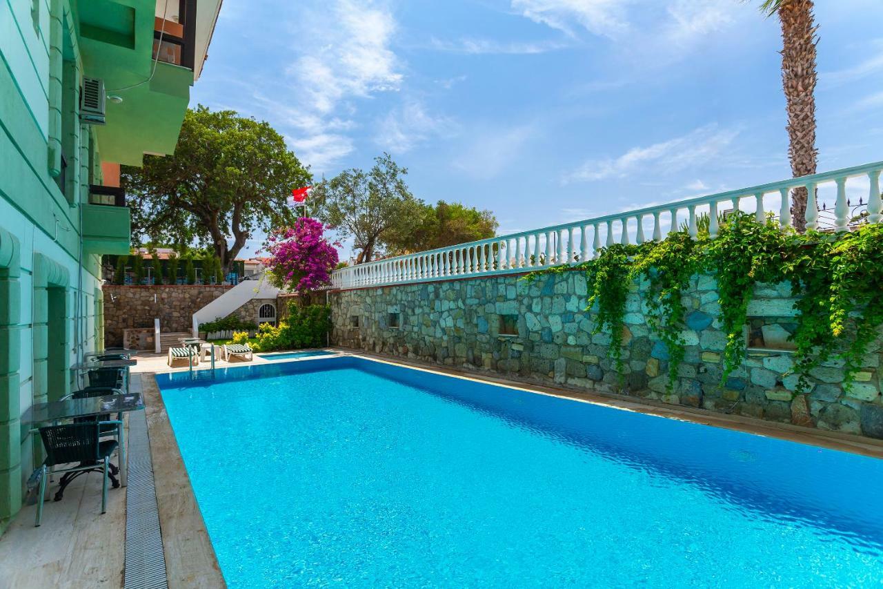 Kabasakal Otel Çeşme Exterior foto